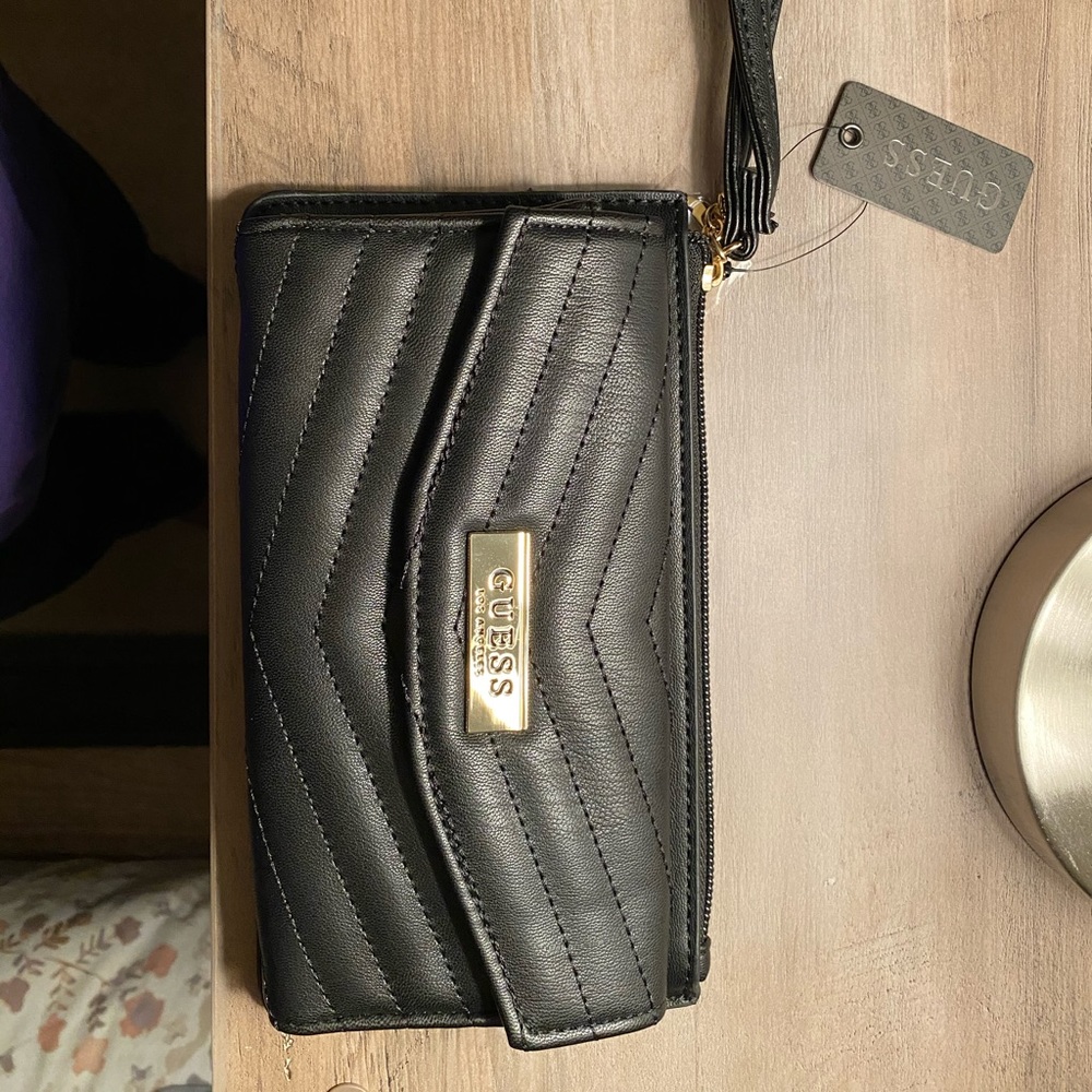 Black Guess Wristlet (New)